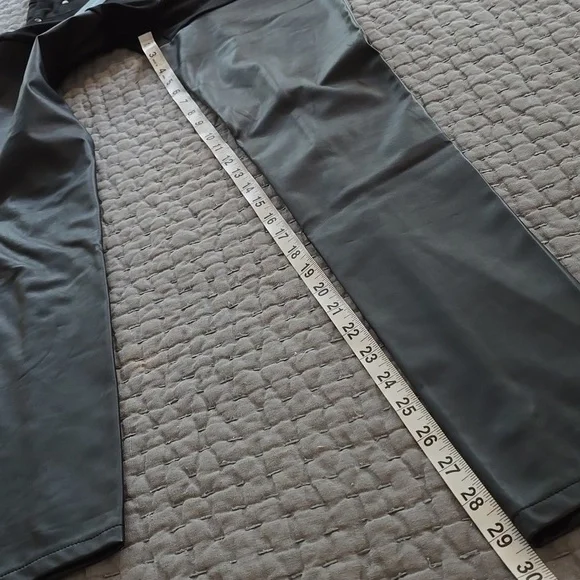 WII8 by Walter Baker Sheena Leggings - Picture 15 of 17